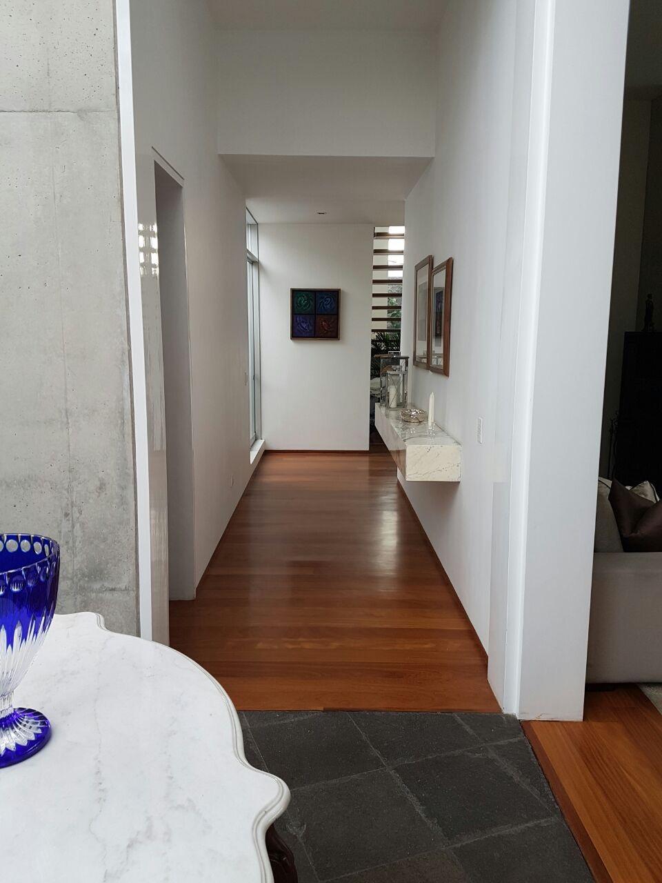 Casa en Venta ubicado en Av. Del Parque Casa en Venta ubicado en Av. Del Parque