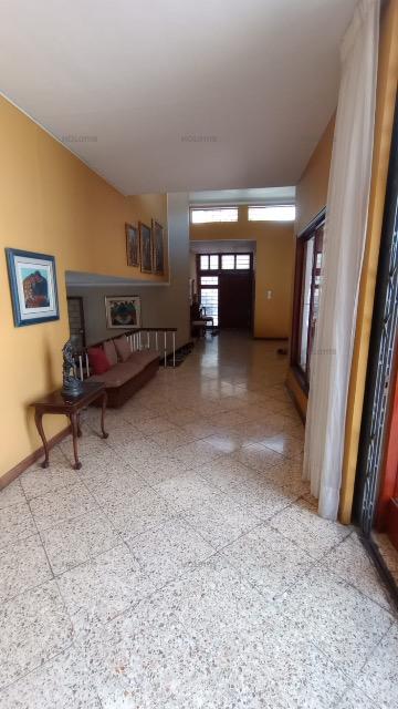 Casa en Venta de 3 dormitorios ubicado en Castilla Casa en Venta de 3 dormitorios ubicado en Castilla