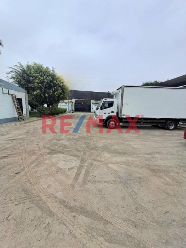 Espectacular Local comercial ubicado en Chorrillos Espectacular Local comercial ubicado en Chorrillos