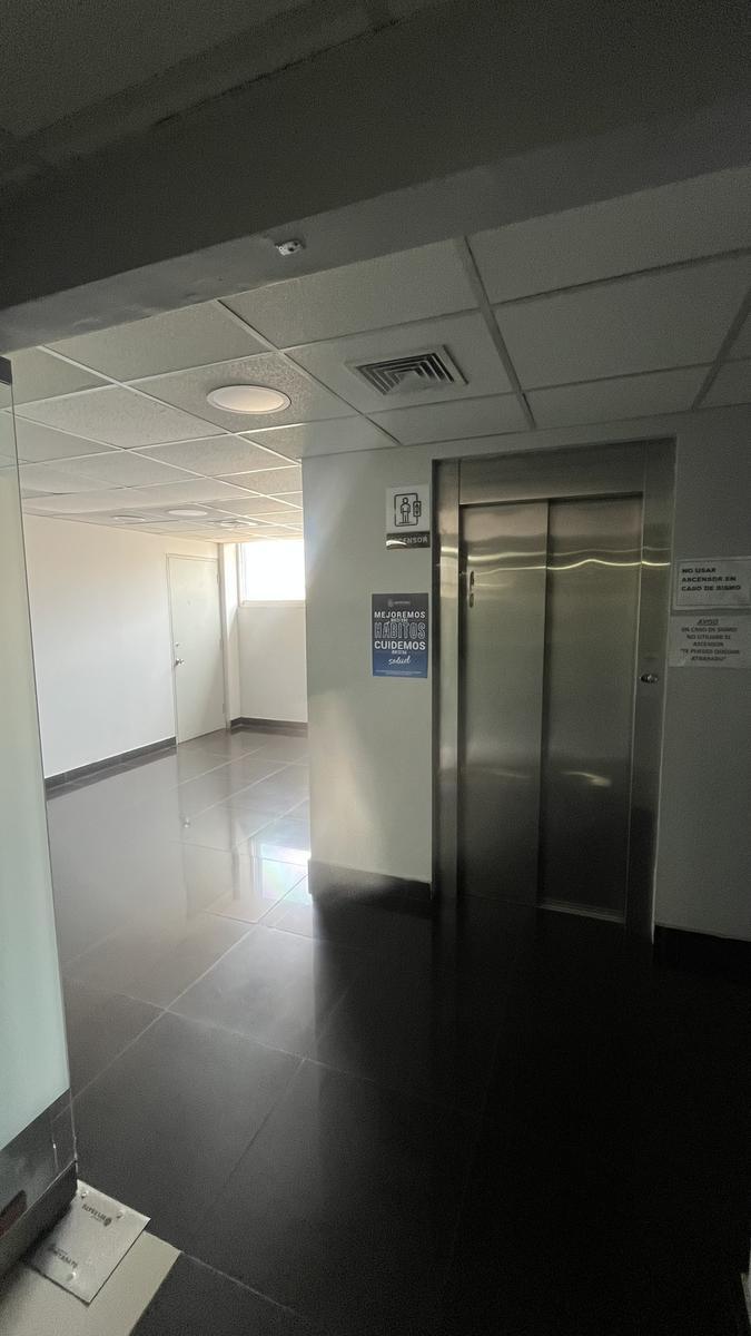 Amplio Local comercial ubicado en Cercado De Lima Amplio Local comercial ubicado en Cercado De Lima