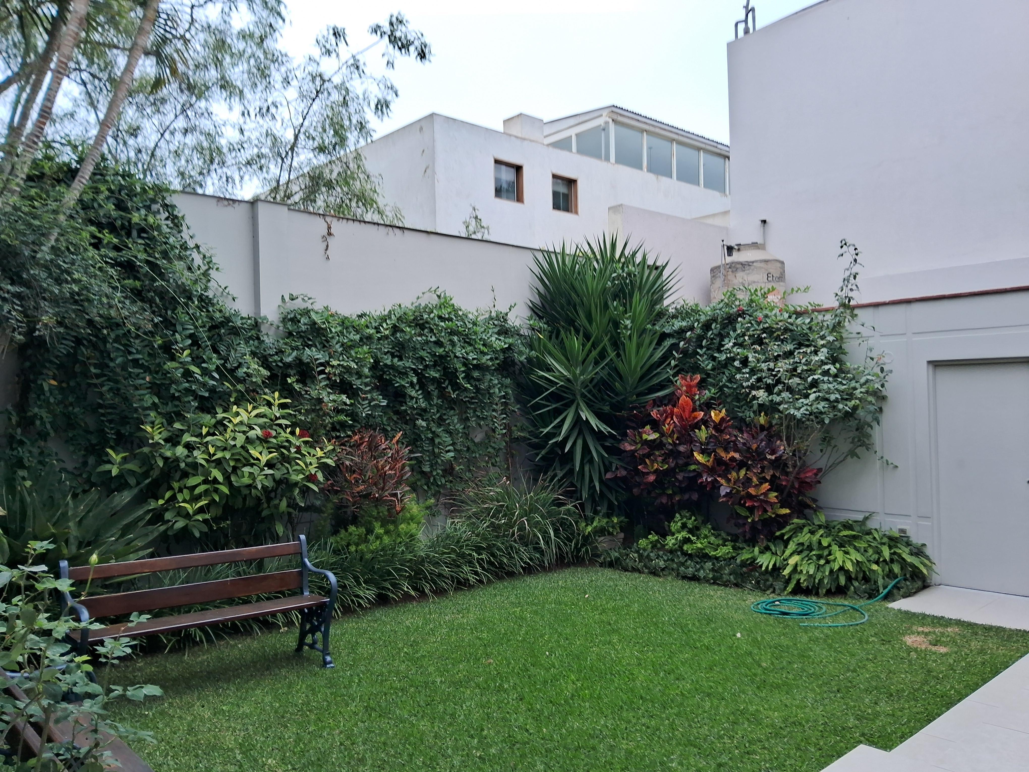 Casa de 4 dormitorios ubicado en San Isidro Casa de 4 dormitorios ubicado en San Isidro