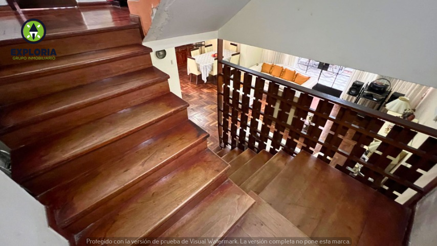 Casa en Venta de 5 dormitorios ubicado en Ate Casa en Venta de 5 dormitorios ubicado en Ate