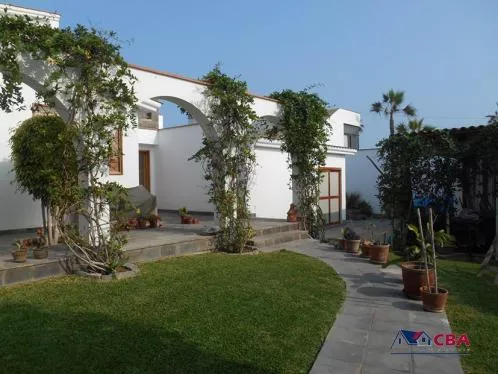 Casa en Venta con excelente ubicación.