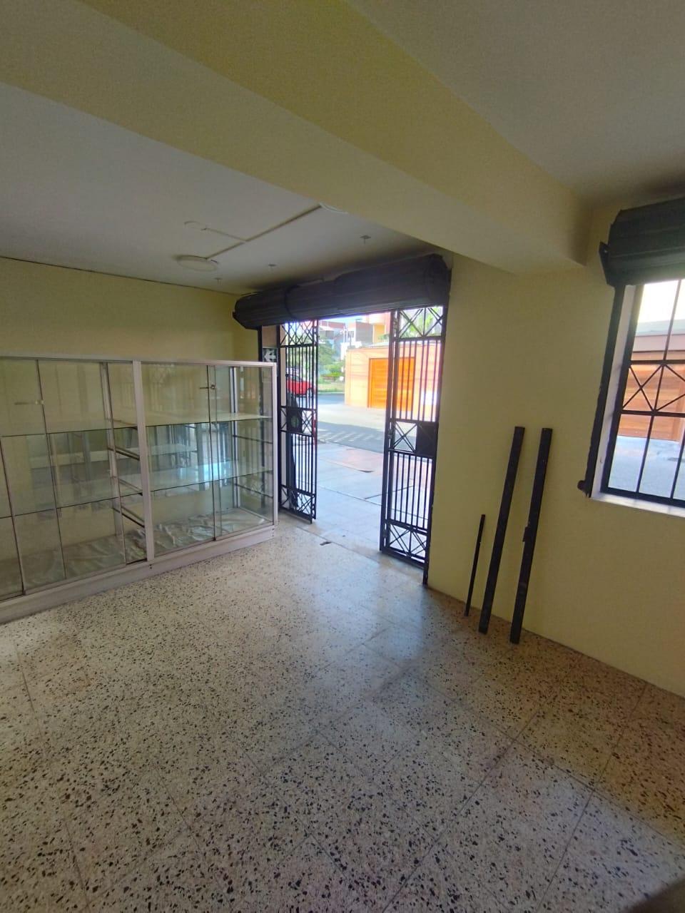 Local comercial en Alquiler ubicado en José Del Carmen Verástegui 525 Local comercial en Alquiler ubicado en José Del Carmen Verástegui 525