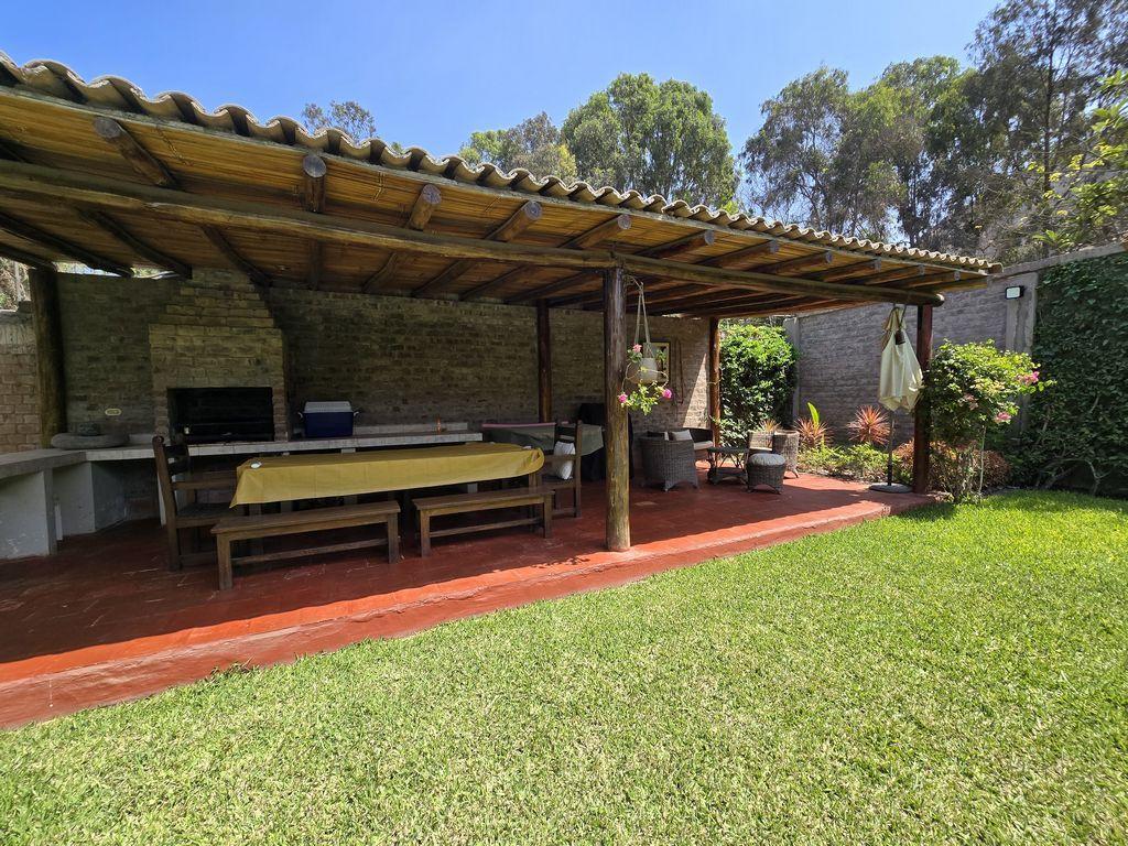 Casa de 4 dormitorios y 3 baños ubicado en Pachacamac Casa de 4 dormitorios y 3 baños ubicado en Pachacamac