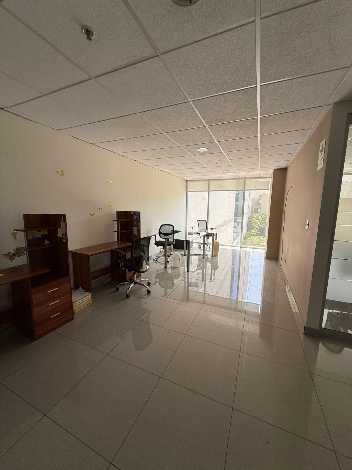 Oficina en Alquiler ubicado en Av. Circunvalación Golf Los Inkas 206 – 208 Oficina en Alquiler ubicado en Av. Circunvalación Golf Los Inkas 206 – 208