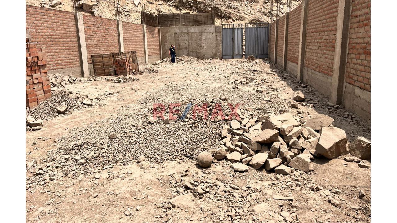 Terreno en Venta ubicado en San Juan De Lurigancho Terreno en Venta ubicado en San Juan De Lurigancho
