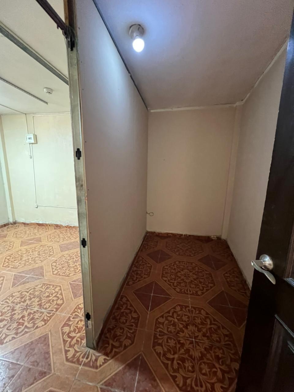 Casa en Venta de 17 dormitorios ubicado en San Juan De Lurigancho Casa en Venta de 17 dormitorios ubicado en San Juan De Lurigancho