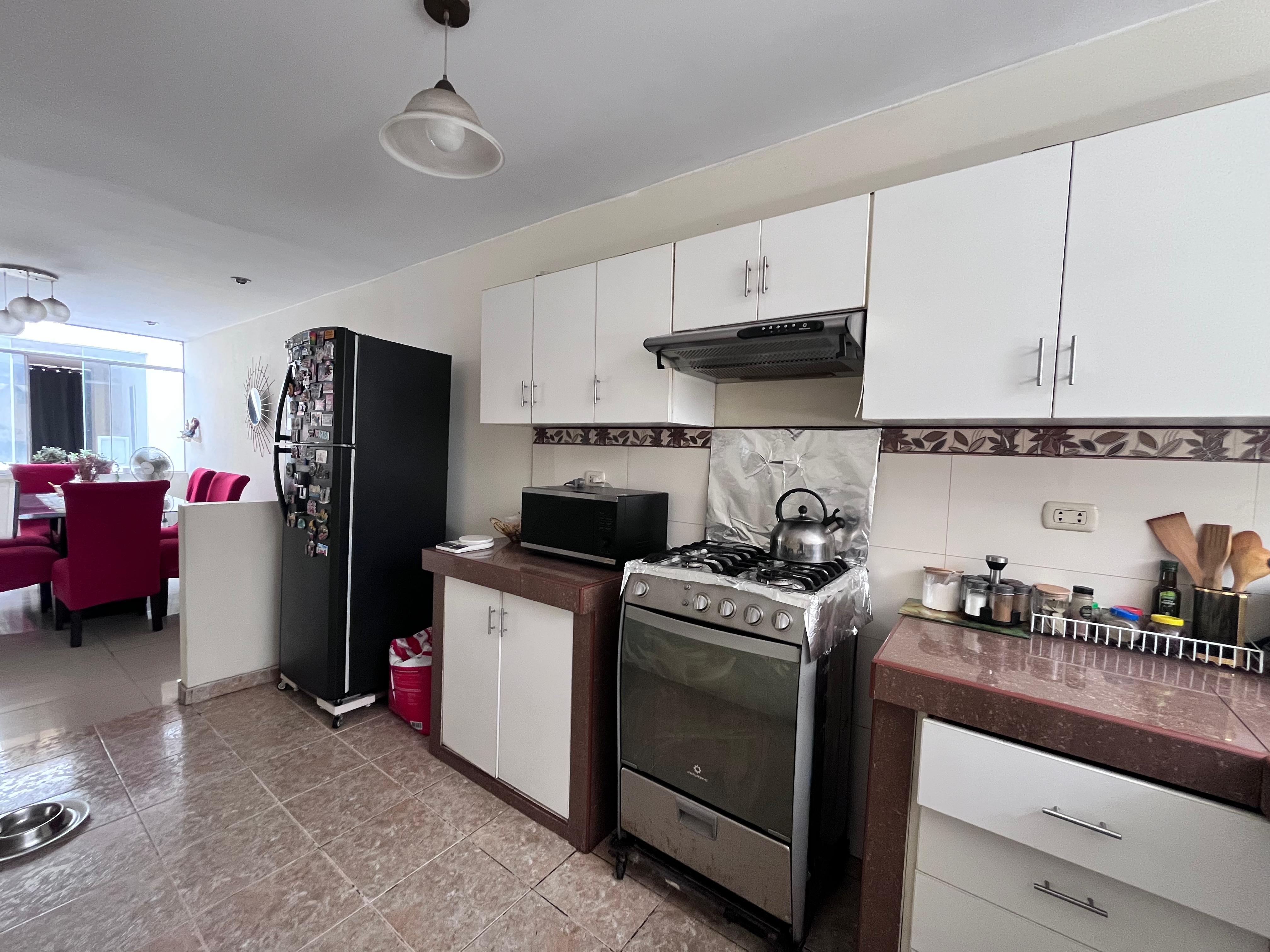 Departamento de 3 dormitorios y 2 baños ubicado en San Martin De Porres Departamento de 3 dormitorios y 2 baños ubicado en San Martin De Porres