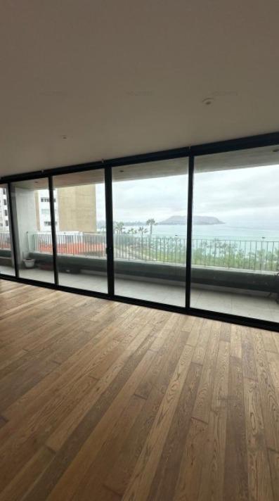 Departamento de 3 dormitorios y 3 baños ubicado en Miraflores Departamento de 3 dormitorios y 3 baños ubicado en Miraflores