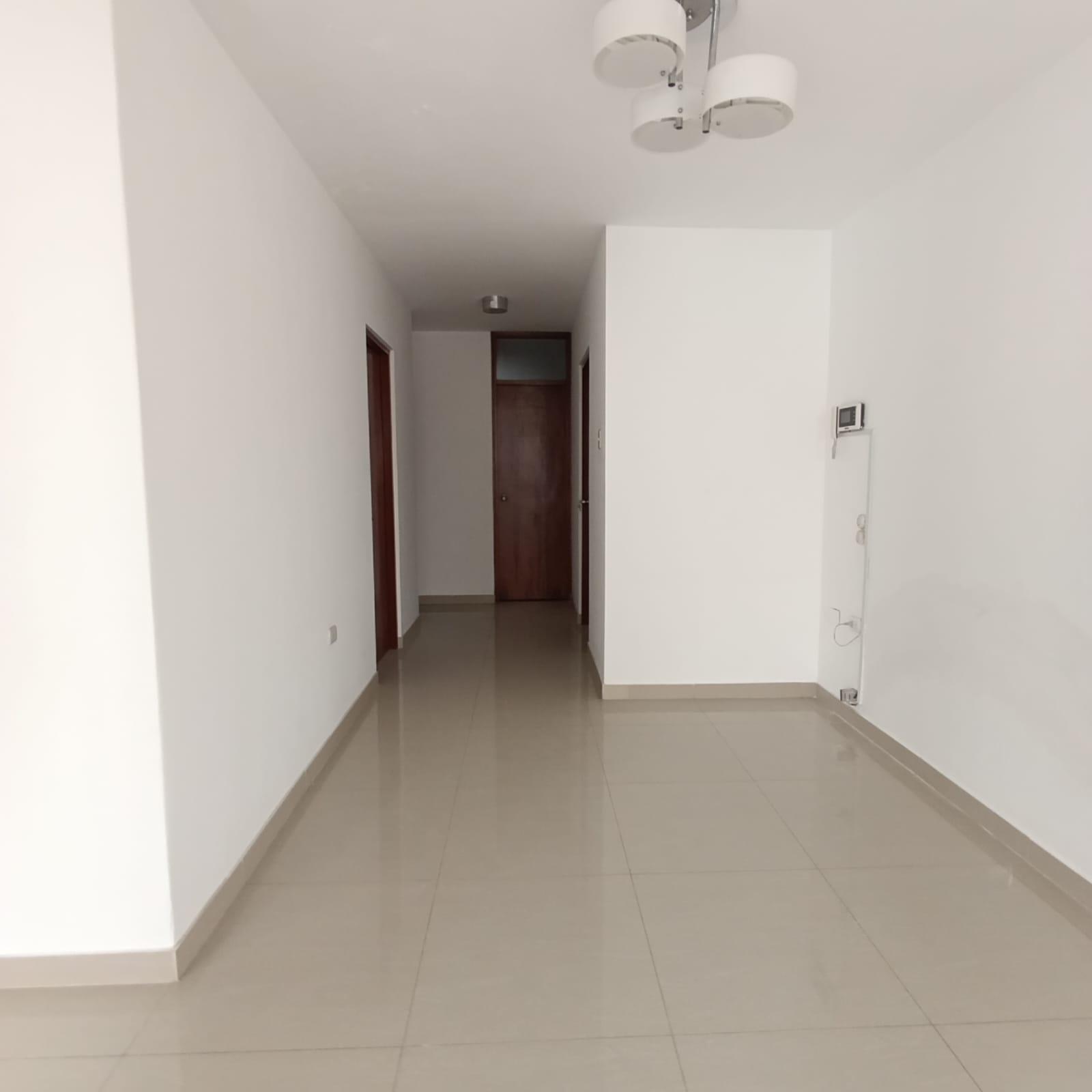 Departamento de 3 dormitorios ubicado en San Borja Departamento de 3 dormitorios ubicado en San Borja