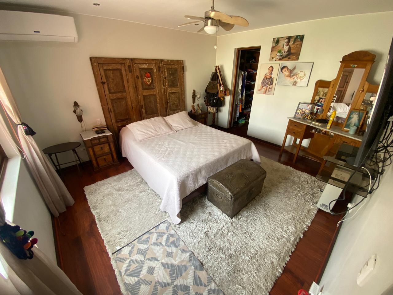 Casa de 4 dormitorios ubicado en Santiago De Surco Casa de 4 dormitorios ubicado en Santiago De Surco