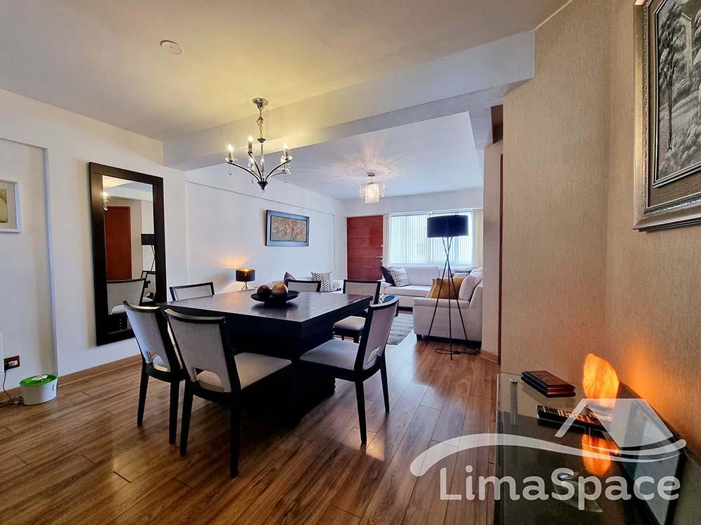 Departamento de 4 dormitorios y 3 baños ubicado en Miraflores Departamento de 4 dormitorios y 3 baños ubicado en Miraflores