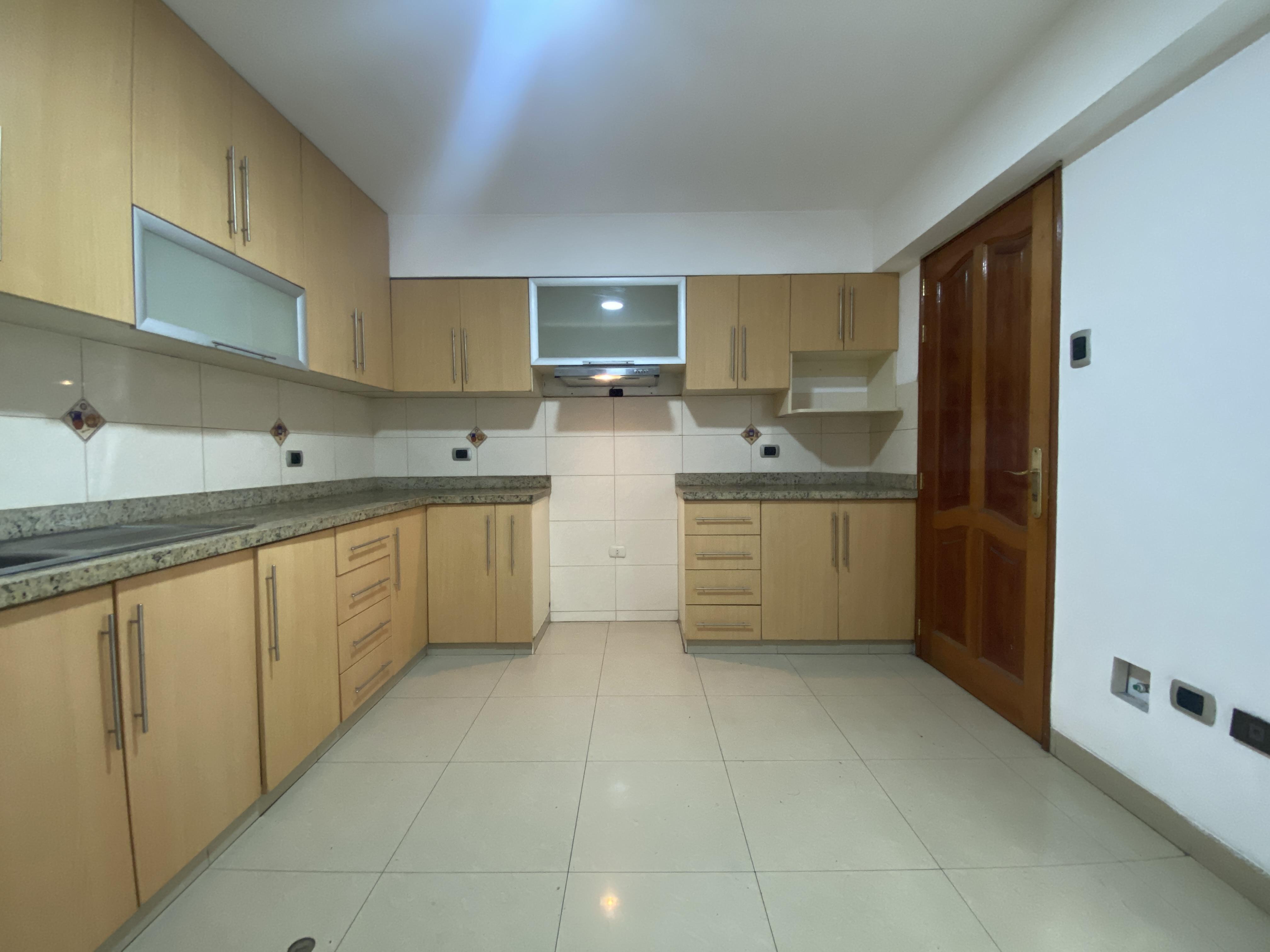 Departamento de 3 dormitorios y 2 baños ubicado en San Borja Departamento de 3 dormitorios y 2 baños ubicado en San Borja