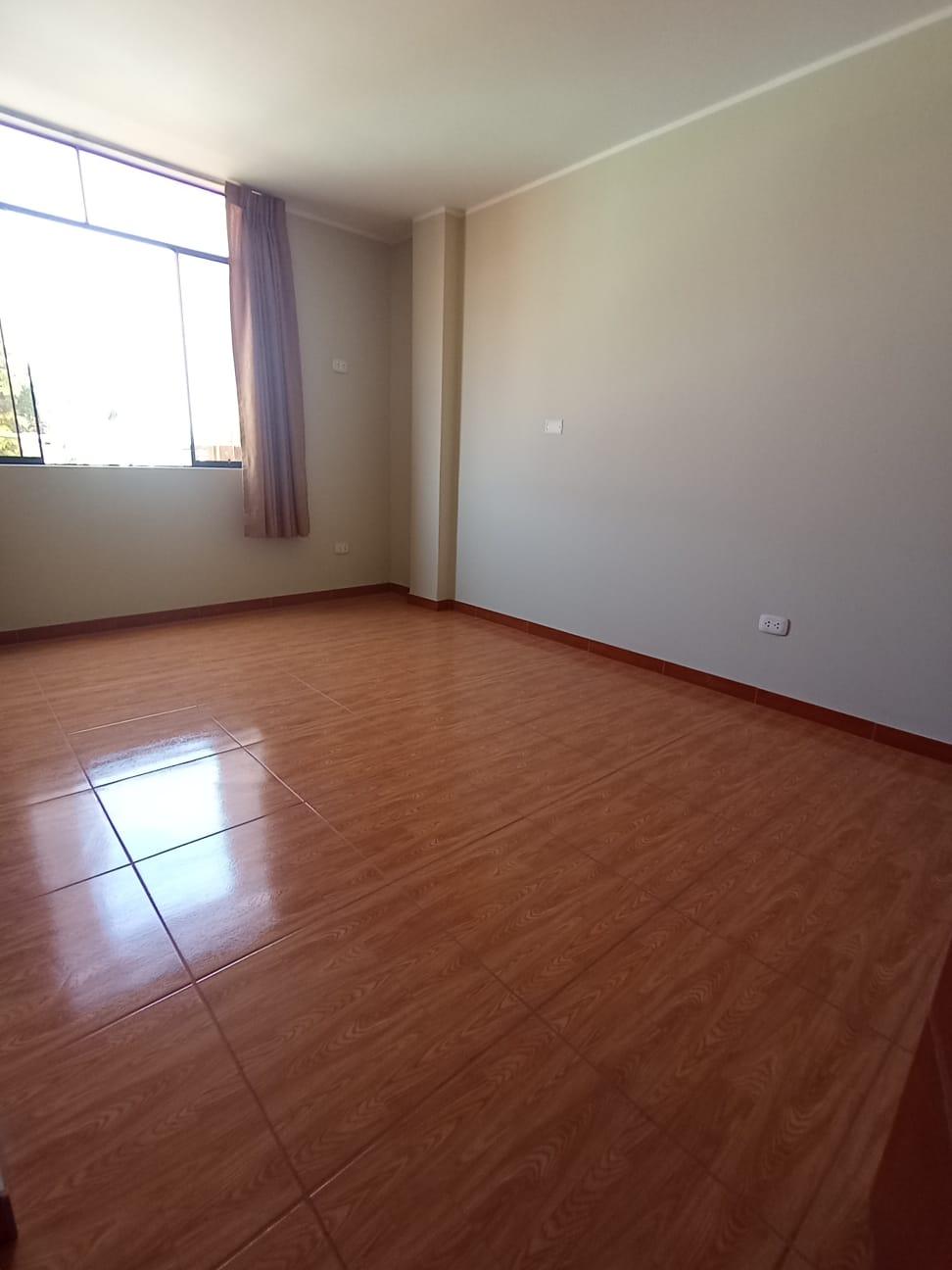 Casa en Venta de 7 dormitorios ubicado en Ate Casa en Venta de 7 dormitorios ubicado en Ate