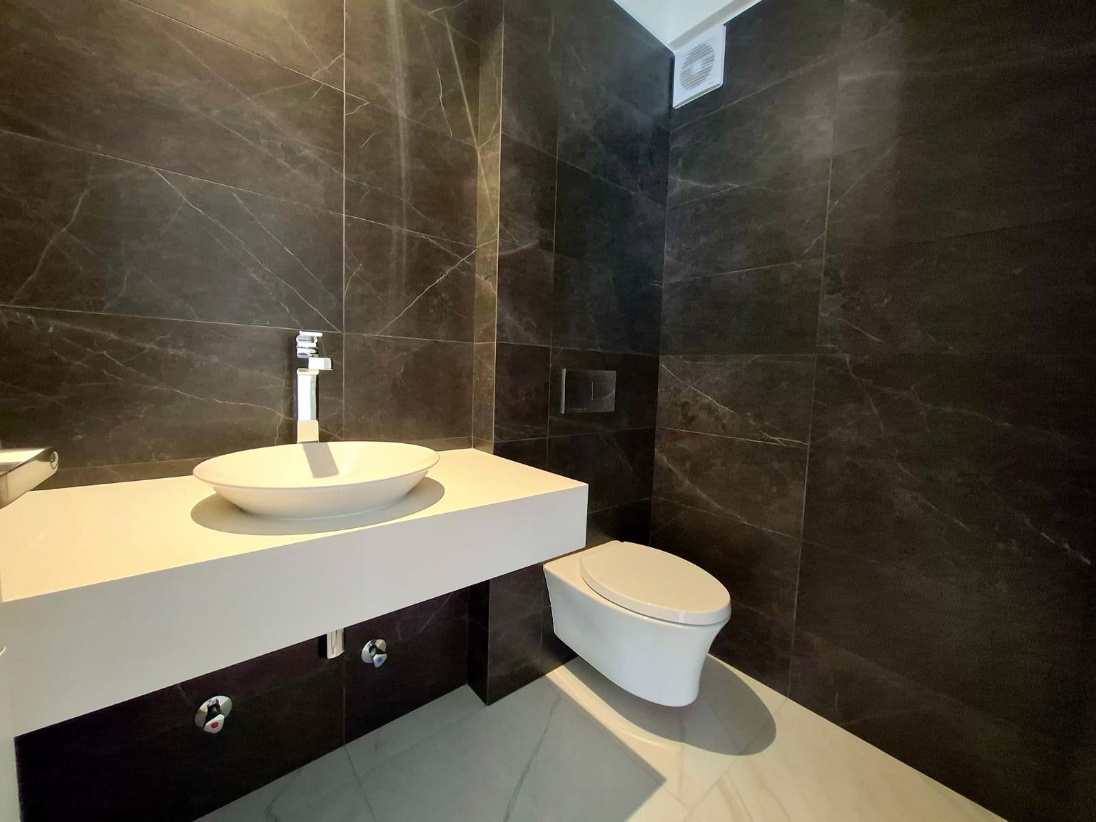Departamento de 4 dormitorios ubicado en San Isidro Departamento de 4 dormitorios ubicado en San Isidro
