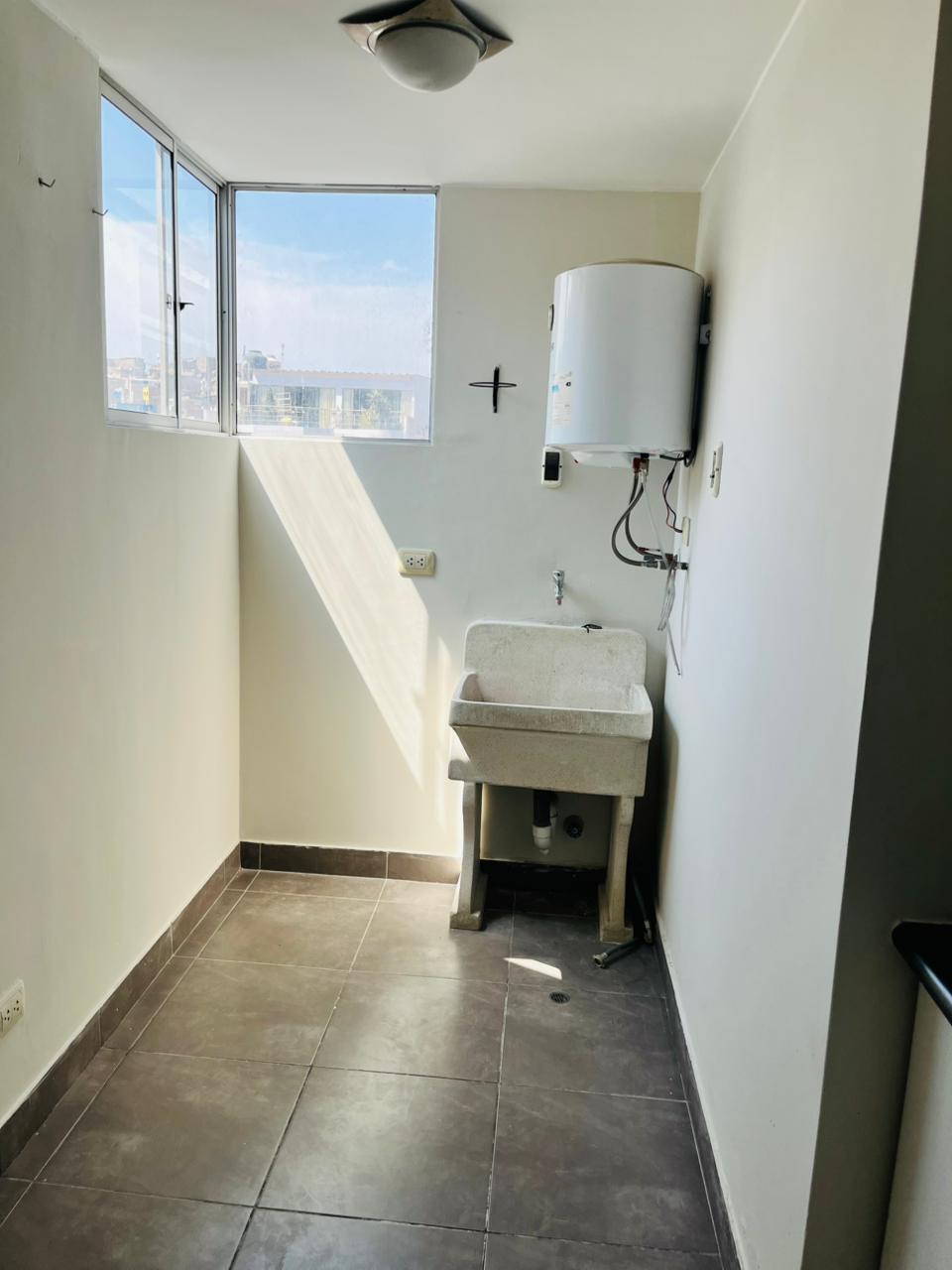 Departamento en Alquiler ubicado en Condominio Santa Rosa Departamento en Alquiler ubicado en Condominio Santa Rosa
