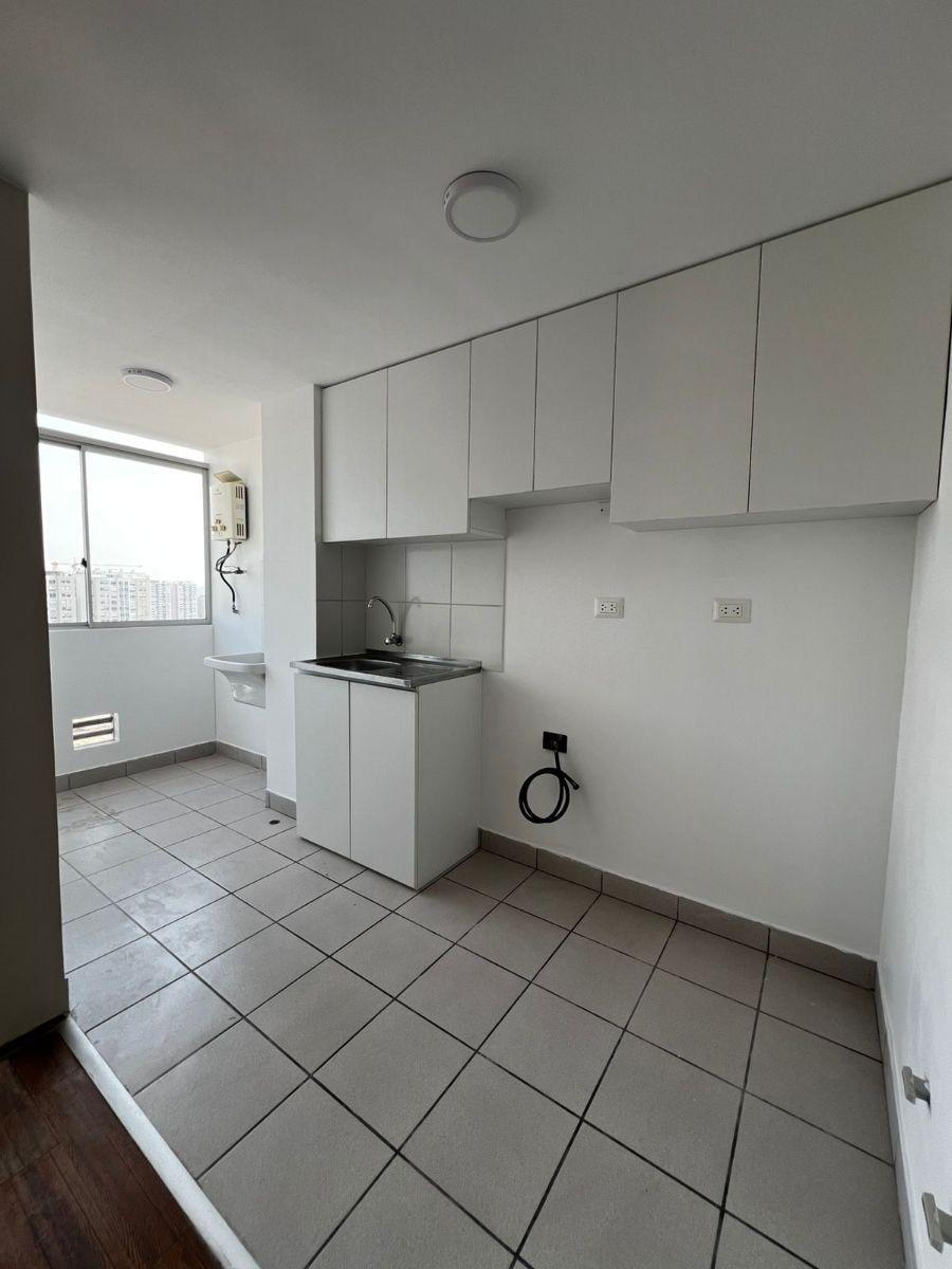 Departamento en Venta de 3 dormitorios ubicado en Comas Departamento en Venta de 3 dormitorios ubicado en Comas