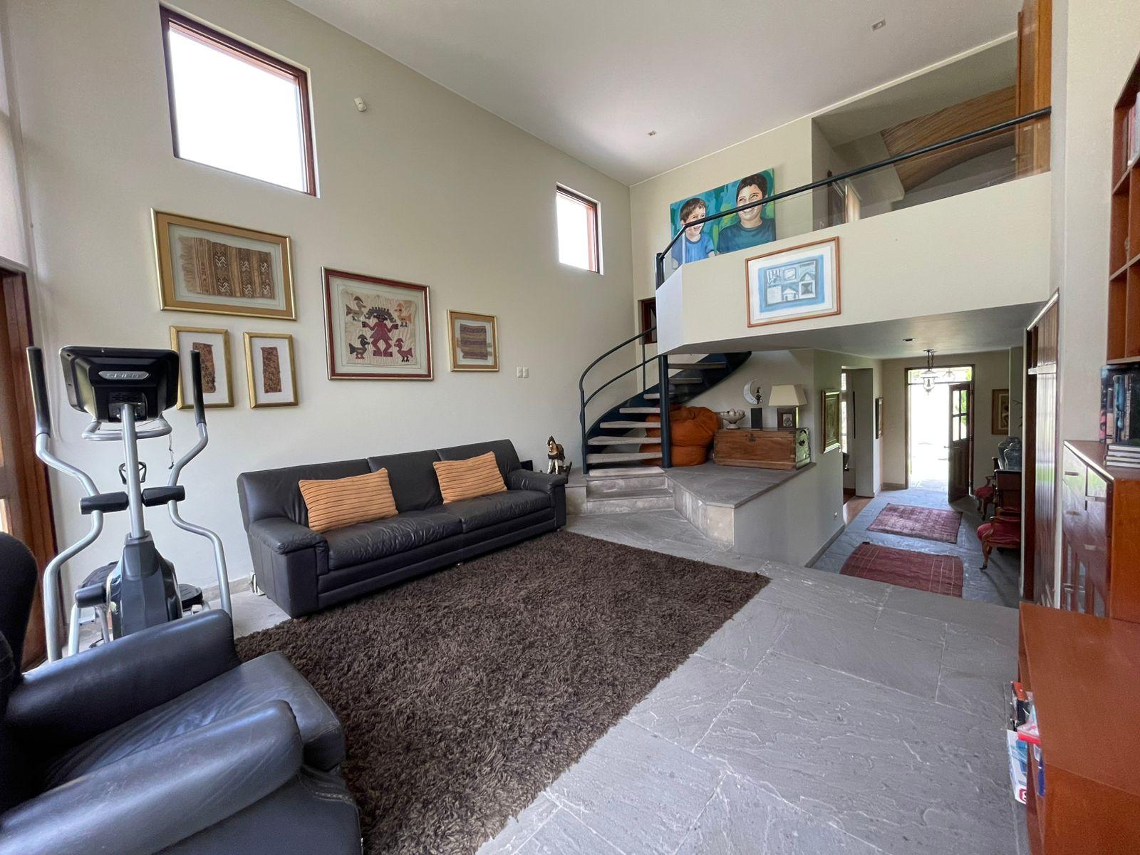 Casa de 3 dormitorios y 3 baños ubicado en La Molina Casa de 3 dormitorios y 3 baños ubicado en La Molina