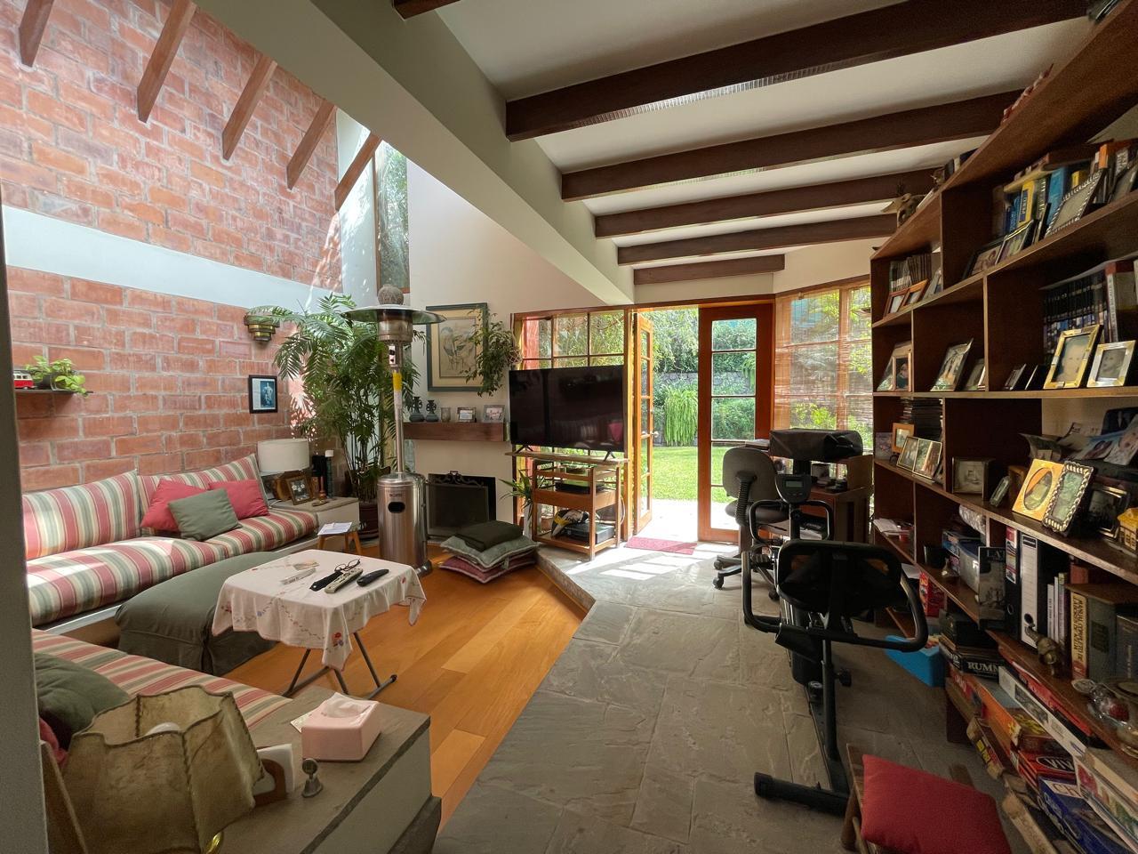 Casa en Venta de 4 dormitorios ubicado en La Molina Casa en Venta de 4 dormitorios ubicado en La Molina