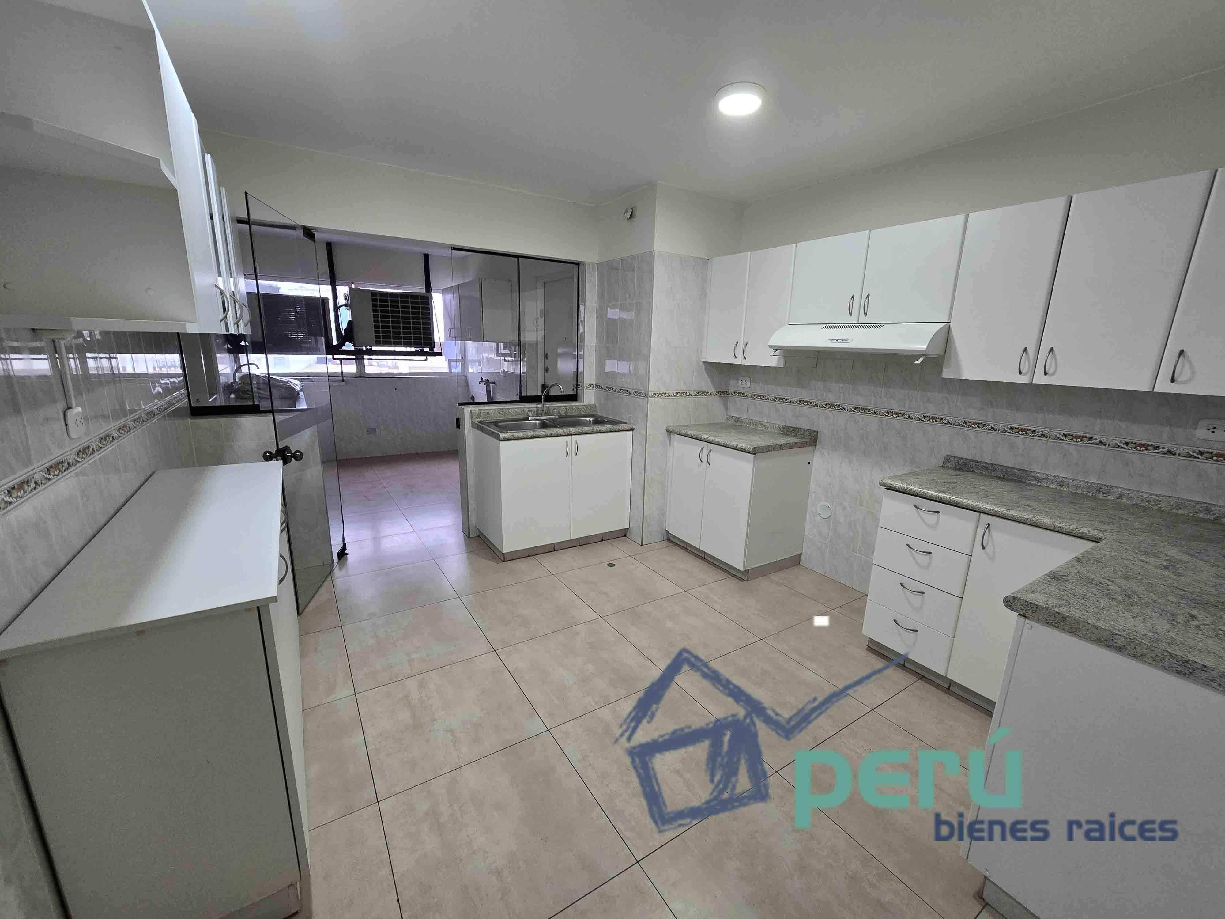 Departamento de 3 dormitorios y 3 baños ubicado en Miraflores Departamento de 3 dormitorios y 3 baños ubicado en Miraflores