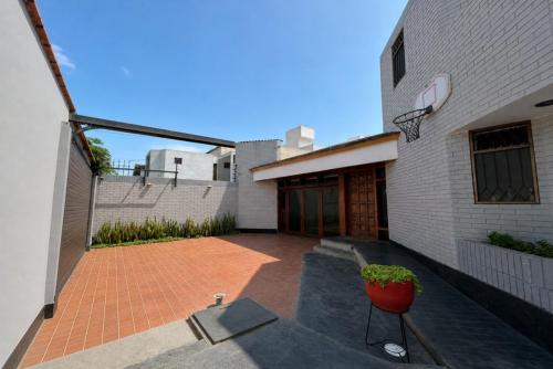 Casa en venta en Miraflores de 336m² con 3 cuartos a USD780,000