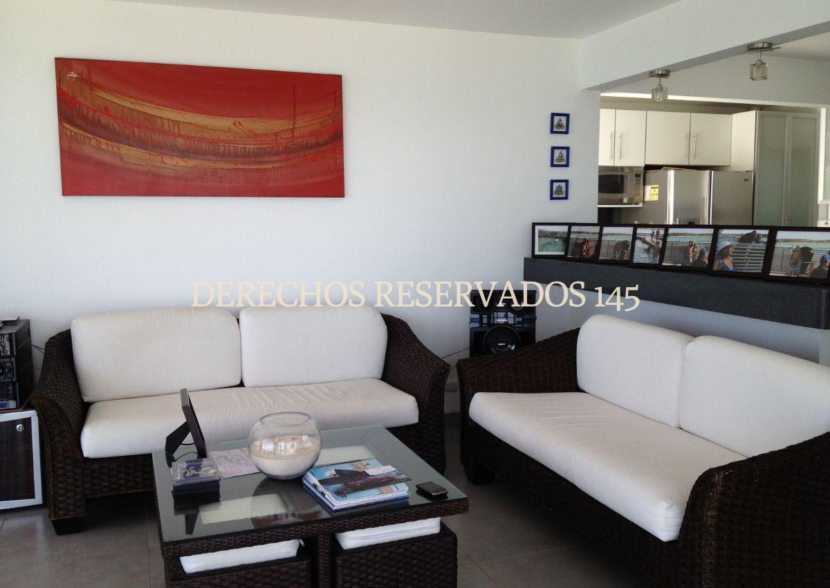 Departamento de 5 dormitorios y 4 baños ubicado en Paracas Departamento de 5 dormitorios y 4 baños ubicado en Paracas