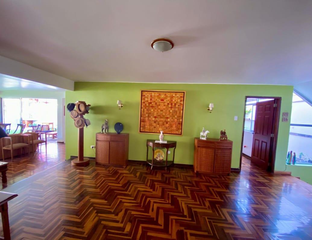 Casa en Alquiler ubicado en Miraflores Casa en Alquiler ubicado en Miraflores