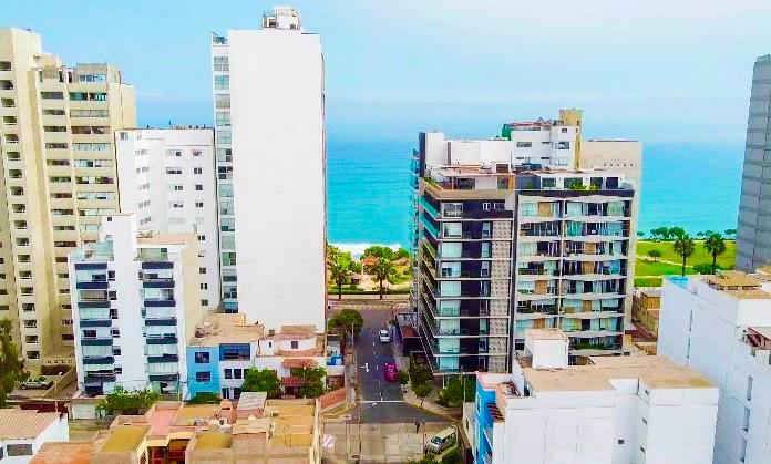 Edificio en Venta ubicado en Av. Del Ejército Edificio en Venta ubicado en Av. Del Ejército