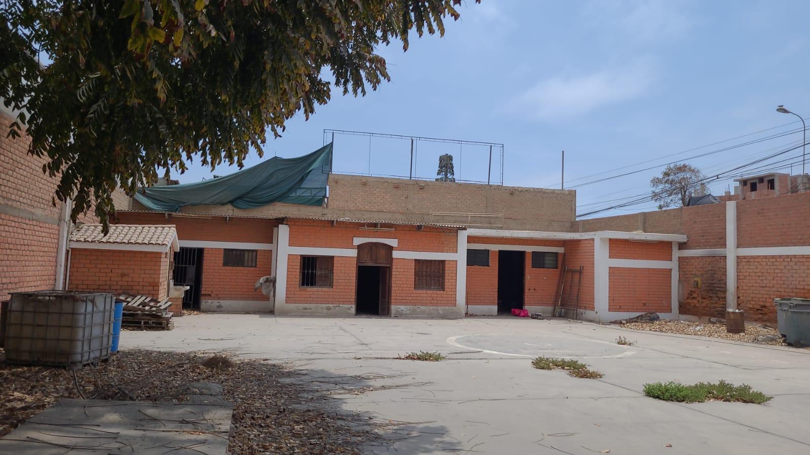 Espectacular Local comercial ubicado en Chorrillos Espectacular Local comercial ubicado en Chorrillos