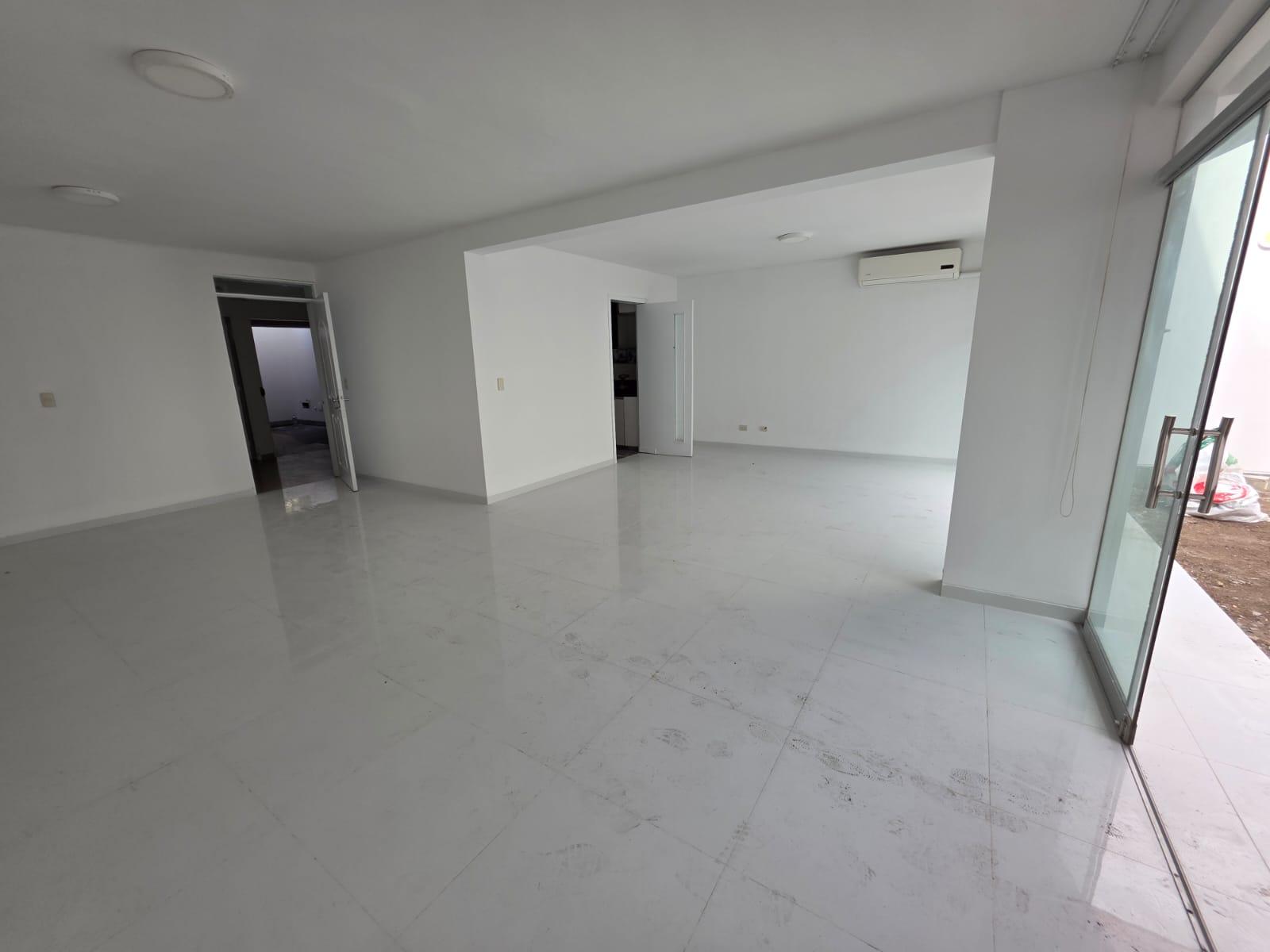 Casa en Venta de 6 dormitorios ubicado en Chorrillos Casa en Venta de 6 dormitorios ubicado en Chorrillos