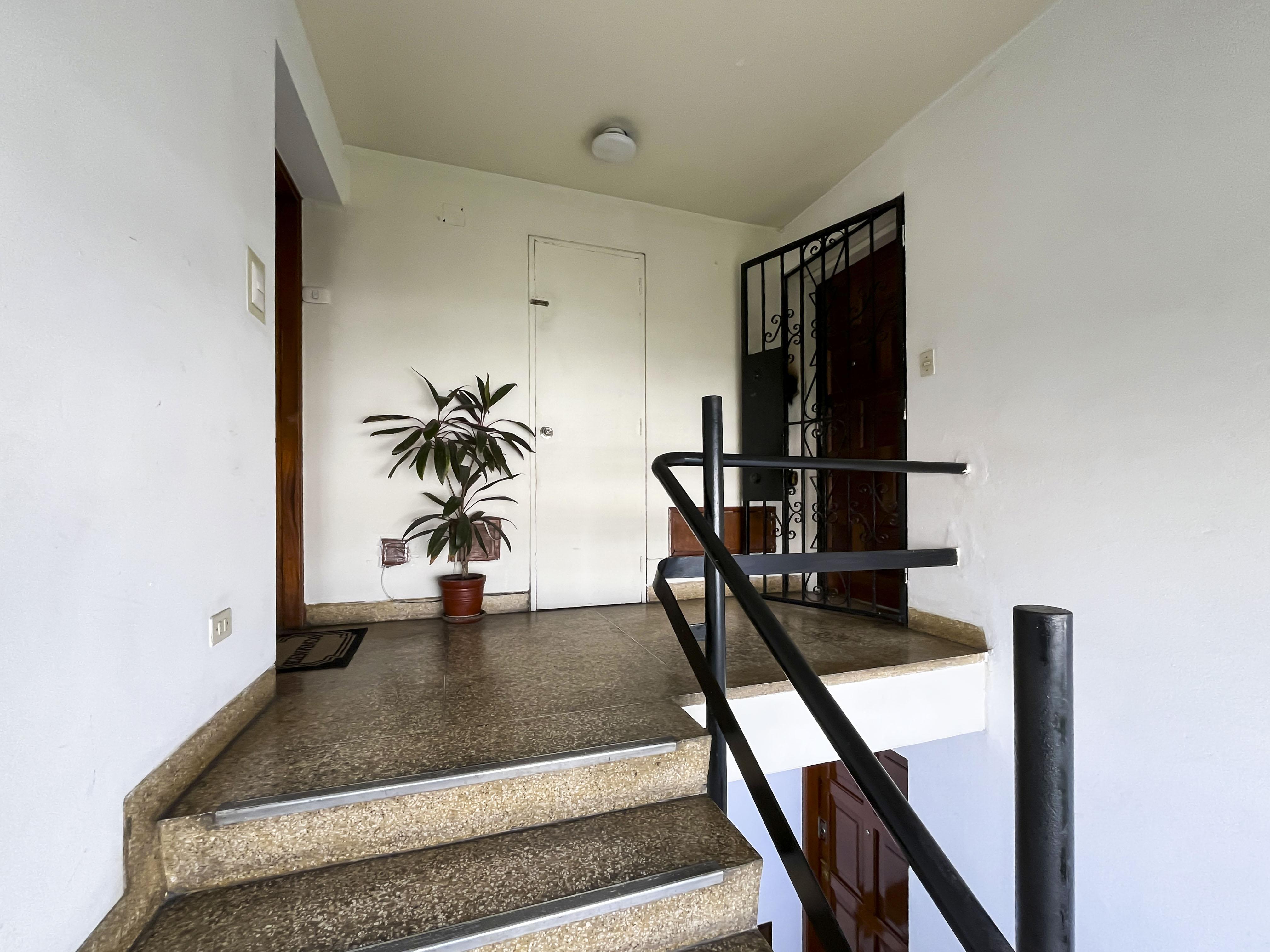 Departamento de 3 dormitorios y 2 baños ubicado en San Borja Departamento de 3 dormitorios y 2 baños ubicado en San Borja