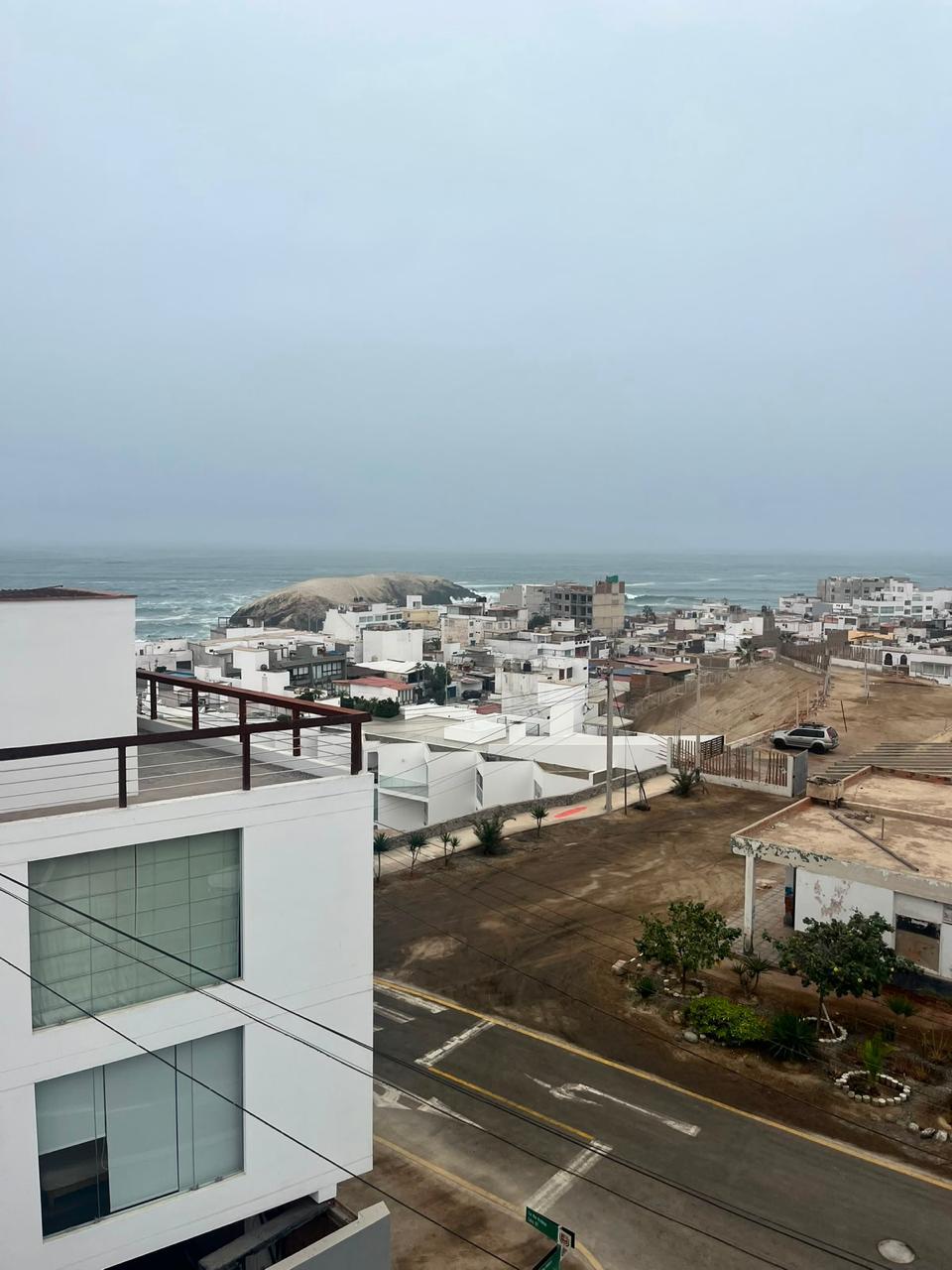Casa de Playa de 3 dormitorios y 2 baños ubicado en Punta Hermosa Casa de Playa de 3 dormitorios y 2 baños ubicado en Punta Hermosa